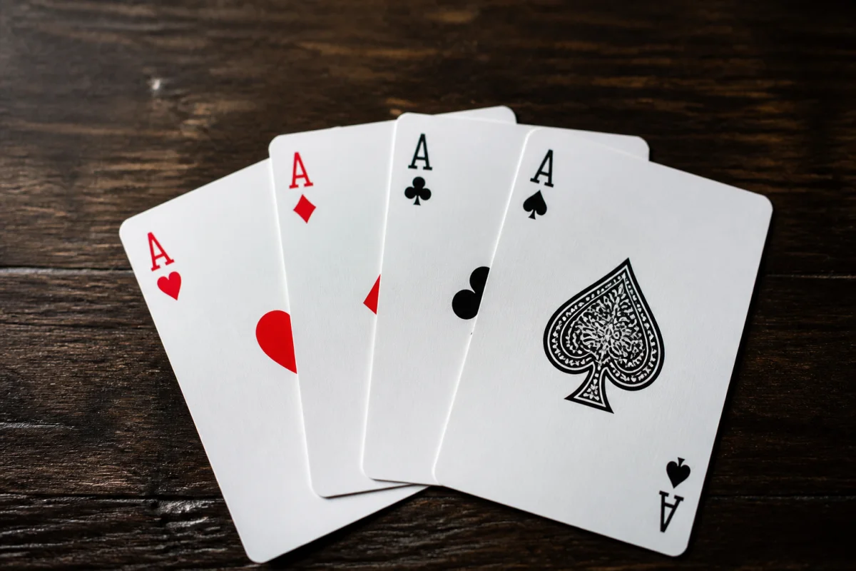 combien d'as dans un jeu de 32 cartes